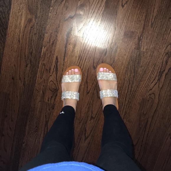 STEVE MADDEN RHINESTONE SANDALS - Picture 6 of 6